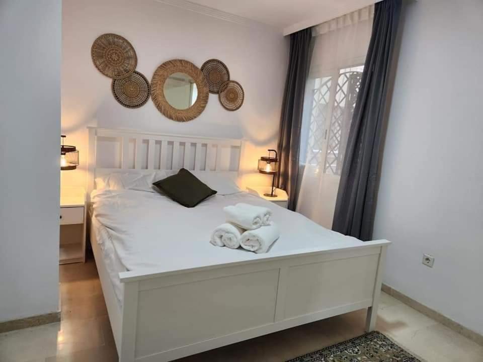 Apartment Beachfront Accommodation Estepona Exteriér fotografie